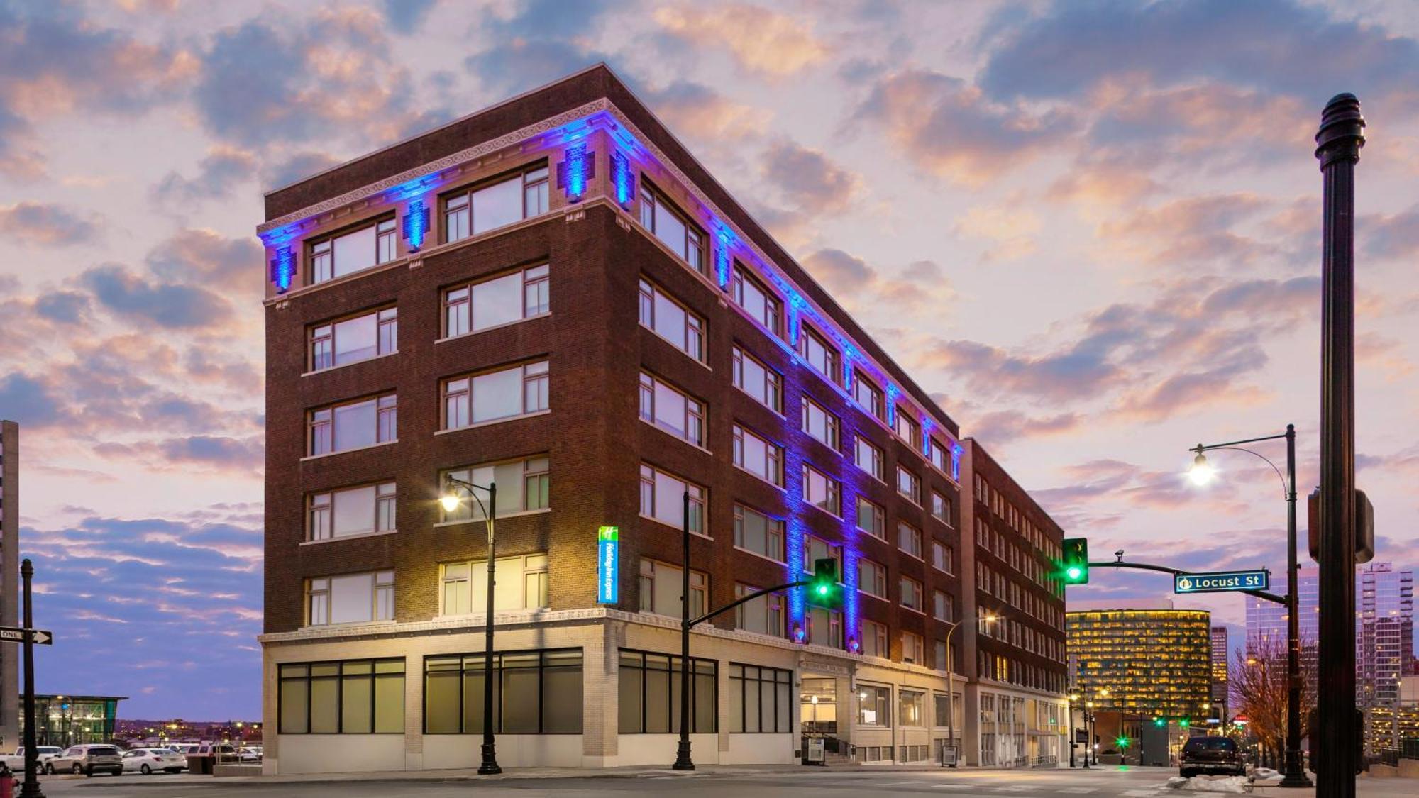 Holiday Inn Express - Kansas City Downtown By Ihg מראה חיצוני תמונה